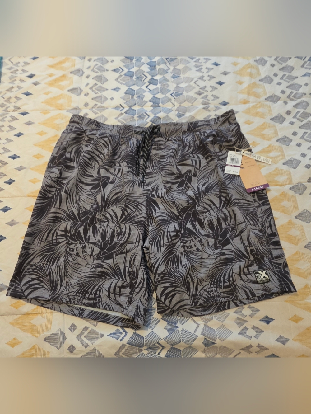 Men's ZeroXposur NWT XL Gray Tropical Print Swim Shorts